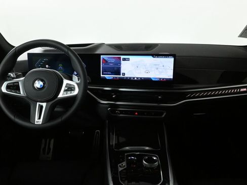 Used 2025 BMW X5 M60i w/ Executive Package image 18