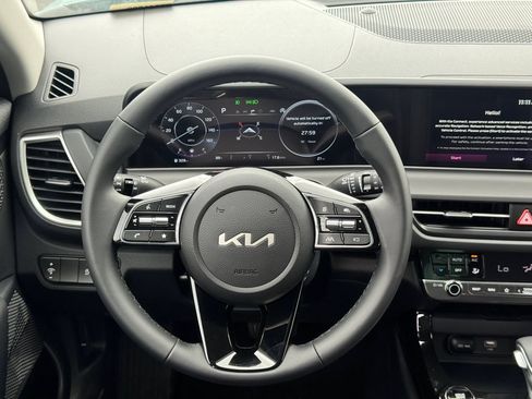 New 2026 Kia Seltos EX FWD image 28