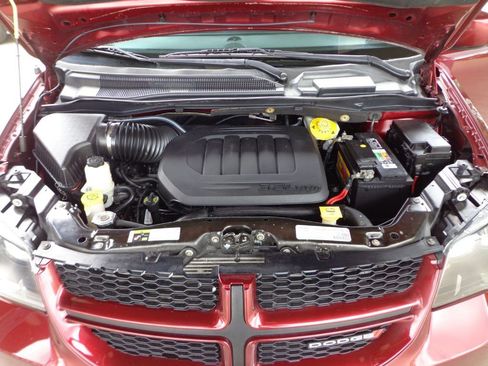 Used 2019 Dodge Grand Caravan GT FWD image 12