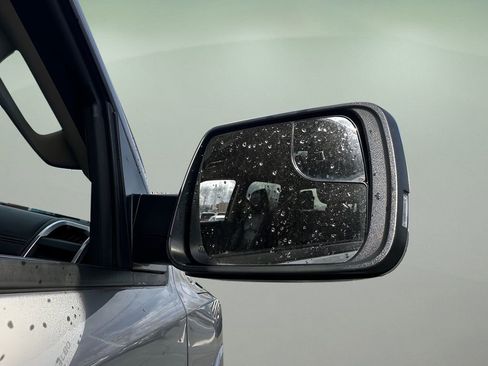 Used 2020 RAM 1500 Laramie RWD image 28
