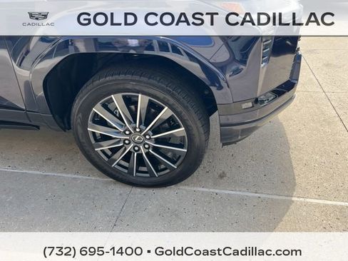 Used 2024 Lexus GX 550 w/ Accessory Package (31) AWD/4WD image 6