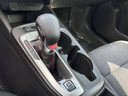 Used 2024 Chevrolet Trax RS w/ Driver Confidence Package FWD image 28