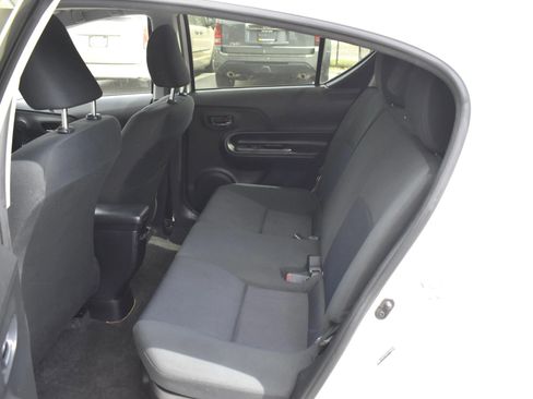 Used 2015 Toyota Prius C Two image 18