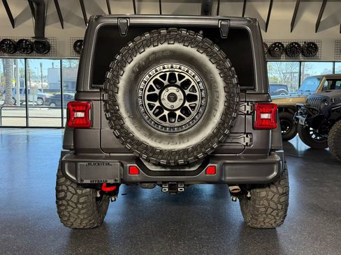 Used 2025 Jeep Wrangler Unlimited Rubicon image 12