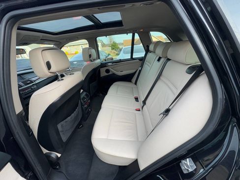 Used 2011 BMW X5 xDrive35i image 12