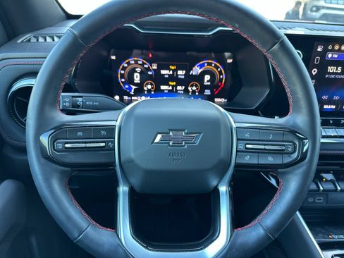 Used 2026 Chevrolet Colorado Z71 w/ Technology Package AWD/4WD image 22