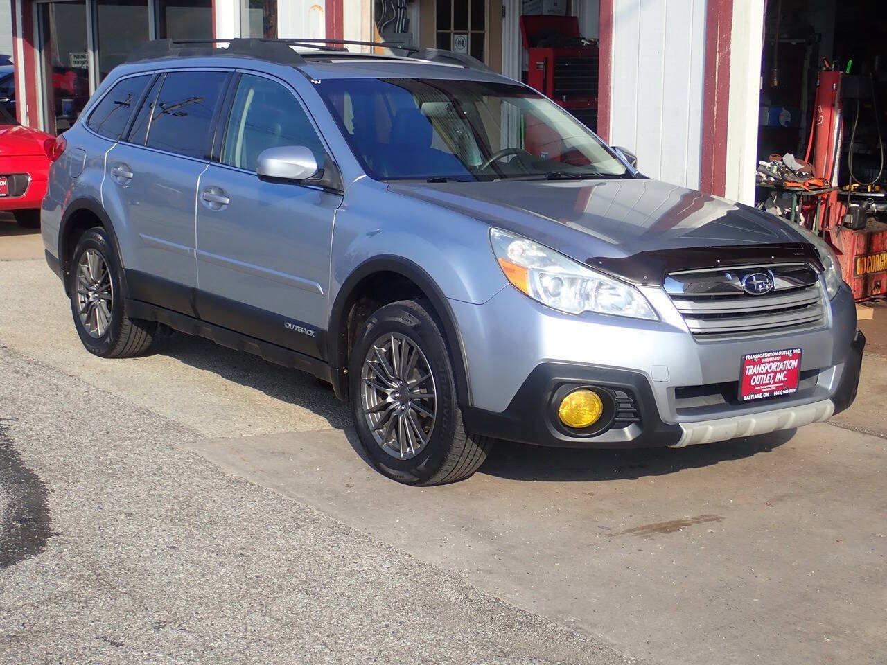 Used 2014 Subaru Outback 2.5i Limited w/ Moonroof Package AWD/4WD image 22