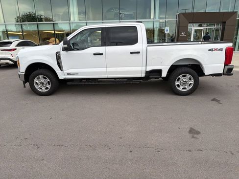 Used 2025 Ford F250 XLT AWD/4WD image 12