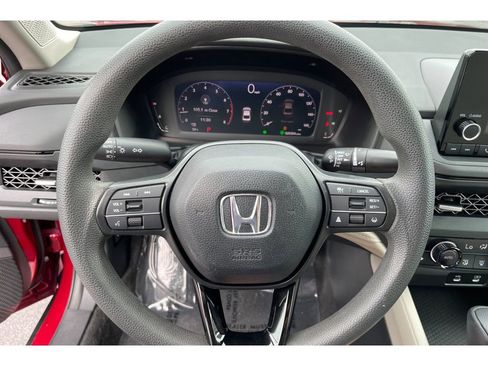 Certified 2023 Honda Accord EX image 33