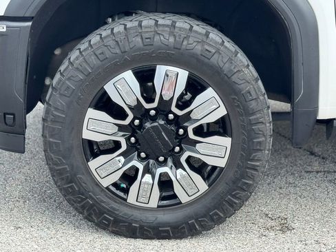 Used 2024 GMC Sierra 2500 Denali w/ Denali Reserve Package image 41
