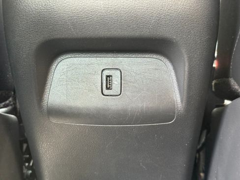 Used 2023 Nissan Sentra SR w/ SR Premium Package FWD image 30