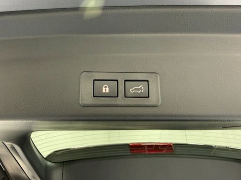 Used 2024 Subaru Ascent Limited w/ Technology Package AWD/4WD image 49
