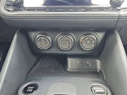 Used 2025 Nissan Z Performance w/ Floor Mat Package RWD image 23