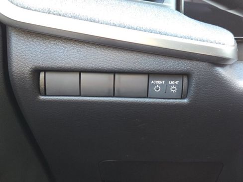 Used 2026 Nissan Kicks SV w/ SV Premium Package AWD/4WD image 22