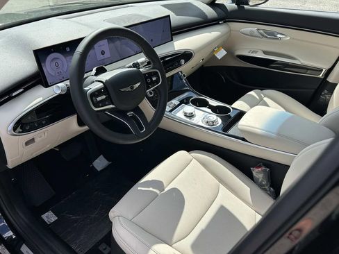 New 2026 Genesis GV70 2.5T AWD/4WD image 14