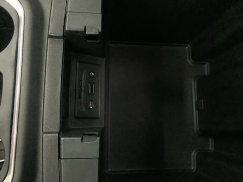 Used 2023 GMC Sierra 2500 Denali w/ Denali Ultimate Package image 28