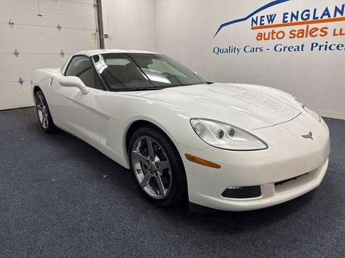 Used 2006 Chevrolet Corvette Coupe w/ Preferred Equipment Group image 4