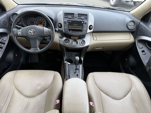 Used 2010 Toyota RAV4 Limited AWD/4WD image 20