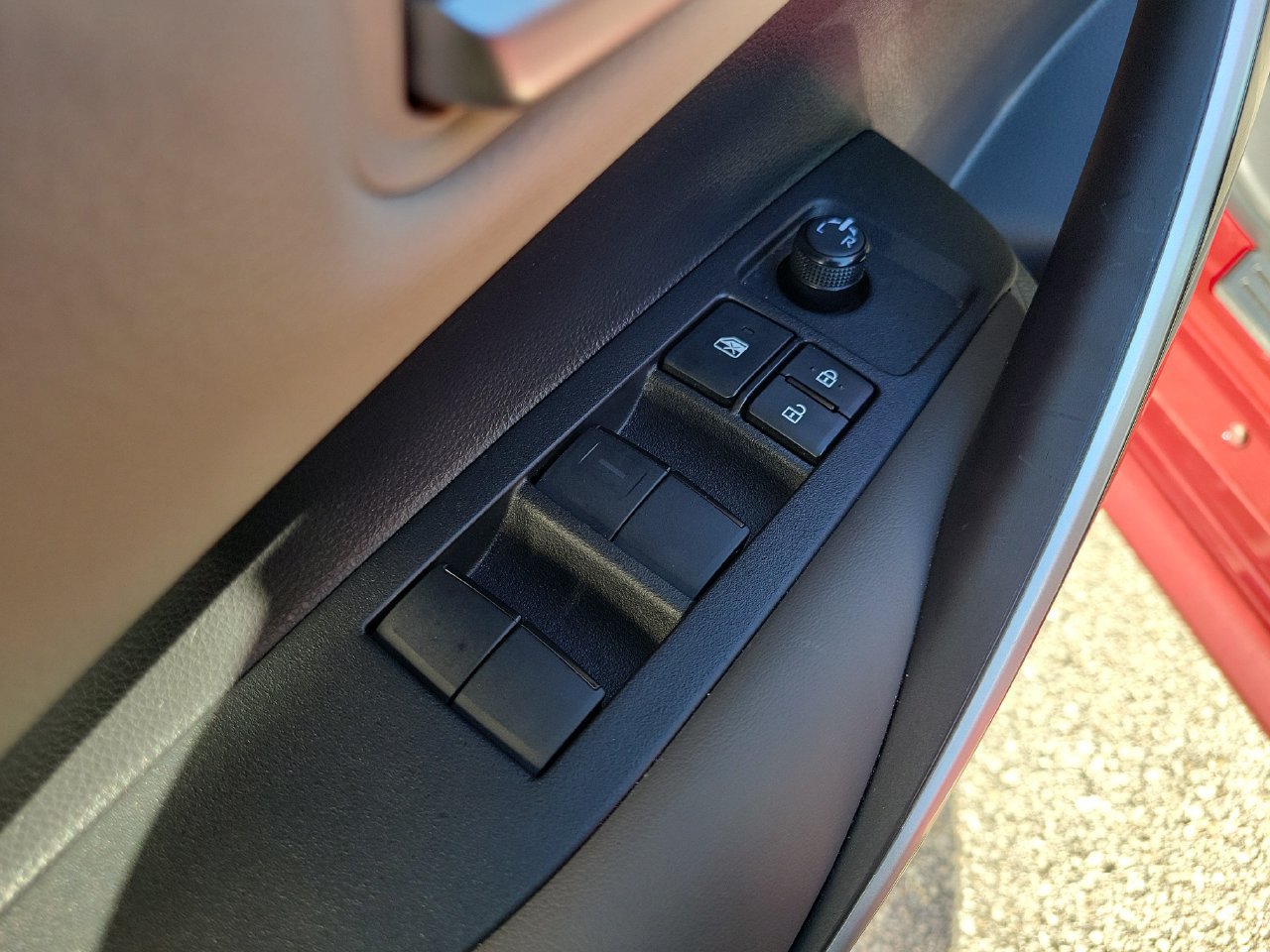 Used 2025 Toyota Corolla XLE FWD image 14