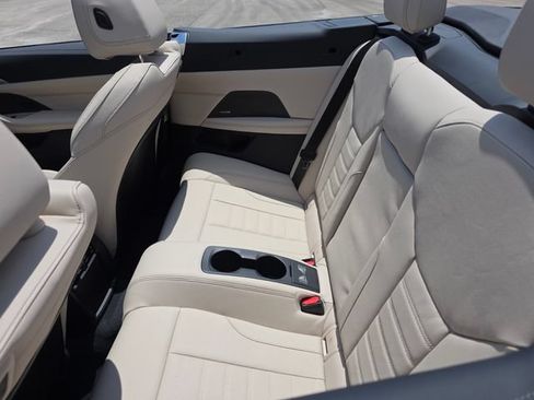 Used 2025 BMW 430i xDrive Convertible w/ M Sport Package AWD/4WD image 17