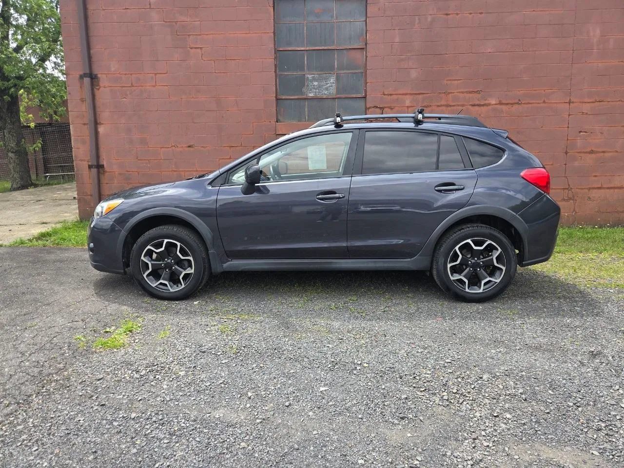 Used 2014 Subaru Crosstrek 2.0i Premium AWD/4WD image 3