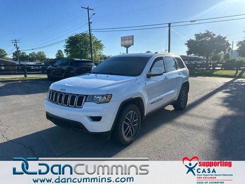 Used 2020 Jeep Grand Cherokee Laredo w/ Quick Order Package 2BN North AWD/4WD image 1