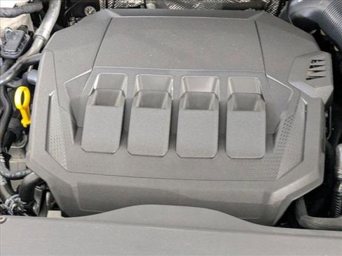 New 2025 Audi Q3 2.0T Premium image 18