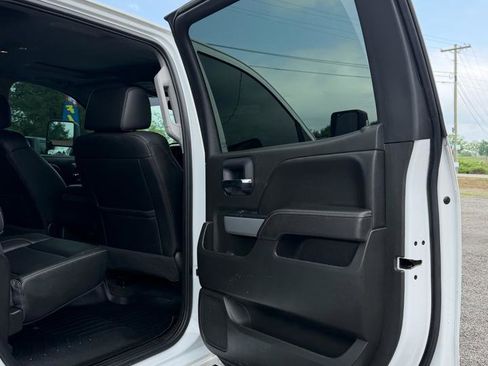 Used 2017 Chevrolet Silverado 1500 LTZ Z71 AWD/4WD image 17