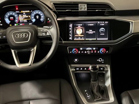 Certified 2025 Audi Q3 2.0T Premium w/ Convenience Package image 21