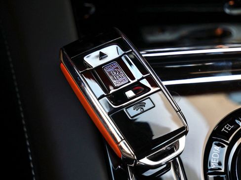 Certified 2024 Rolls-Royce Spectre w/ Leather Finishing Pack AWD/4WD image 30