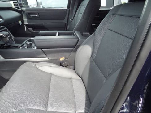Used 2025 Toyota Tundra Limited AWD/4WD image 7