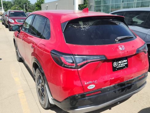Used 2023 Honda HR-V EX-L image 6