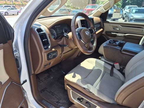 Used 2020 RAM 1500 Laramie AWD/4WD image 14