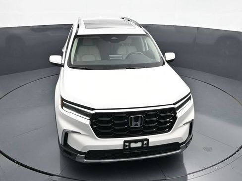 Used 2025 Honda Pilot Touring image 26