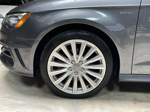 Used 2016 Audi A3 e-tron Premium Plus w/ Premium Plus Package FWD image 33
