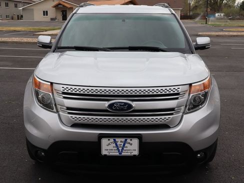 Used 2014 Ford Explorer Limited image 12