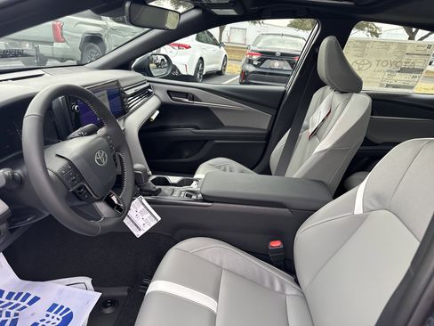 New 2026 Toyota Camry SE image 13