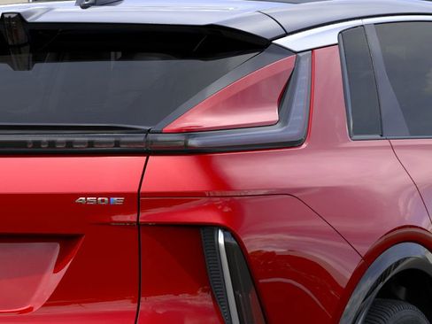 New 2025 Cadillac Lyriq Luxury image 44