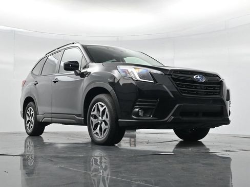 Used 2024 Subaru Forester Premium AWD/4WD image 28