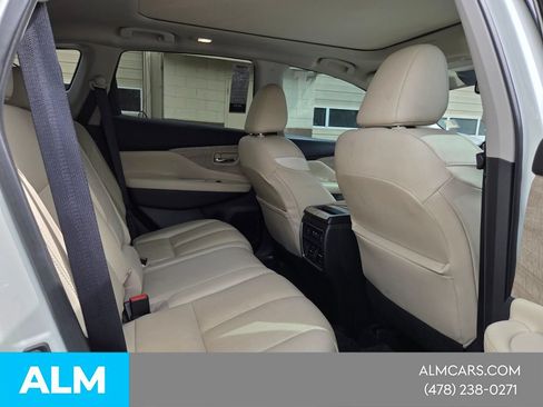 Used 2021 Nissan Murano SL w/ SL Moonroof Package FWD image 17