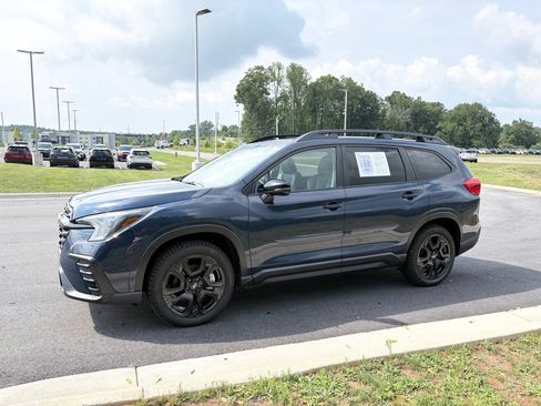 Used 2023 Subaru Ascent Onyx Edition AWD/4WD image 4