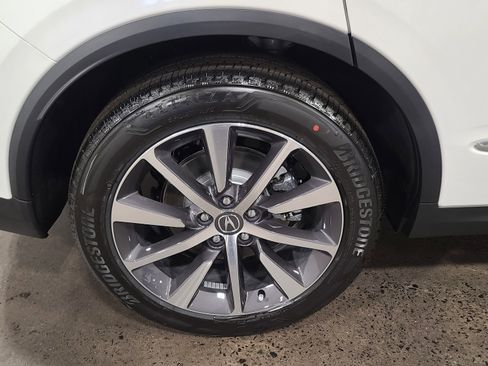 Used 2026 Acura MDX FWD w/ Technology Package image 16