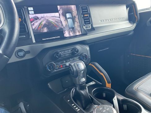 Used 2022 Ford Bronco Badlands w/ Sasquatch Package image 44