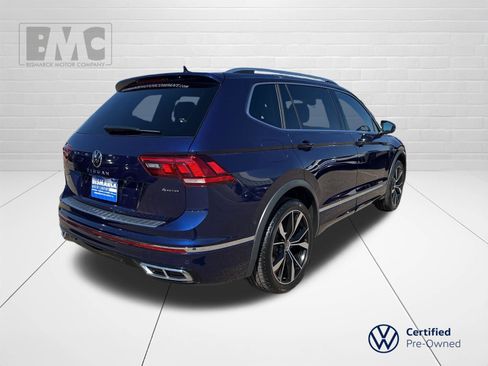 Certified 2022 Volkswagen Tiguan SEL R-Line image 3