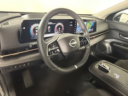 Used 2023 Nissan Ariya FWD image 13