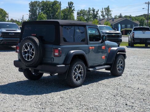 Used 2024 Jeep Wrangler Sport AWD/4WD image 10