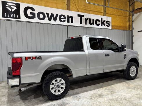 Used 2022 Ford F250 XLT w/ XLT Value Package AWD/4WD image 6