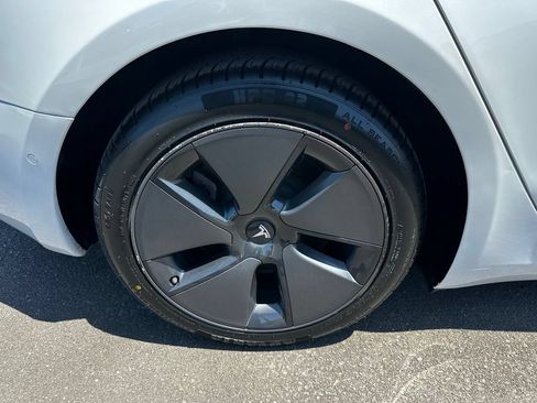 Used 2022 Tesla Model 3 RWD image 11