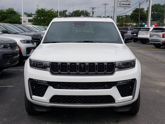 New 2026 Jeep Grand Cherokee Limited AWD/4WD image 5