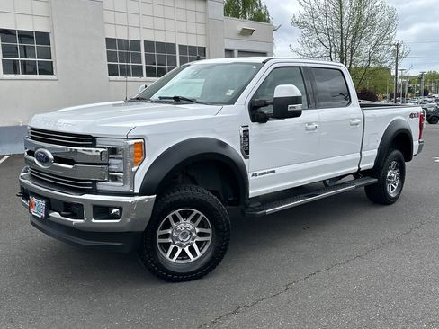 Used 2019 Ford F350 Lariat w/ Lariat Ultimate Package AWD/4WD image 1